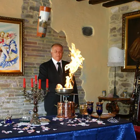 Il Paradiso Del Re Arcevia