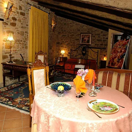 Il Paradiso Del Re Arcevia