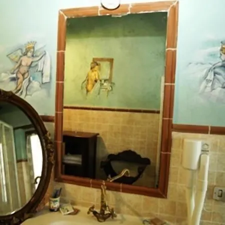 Il Paradiso Del Re בית כפרי